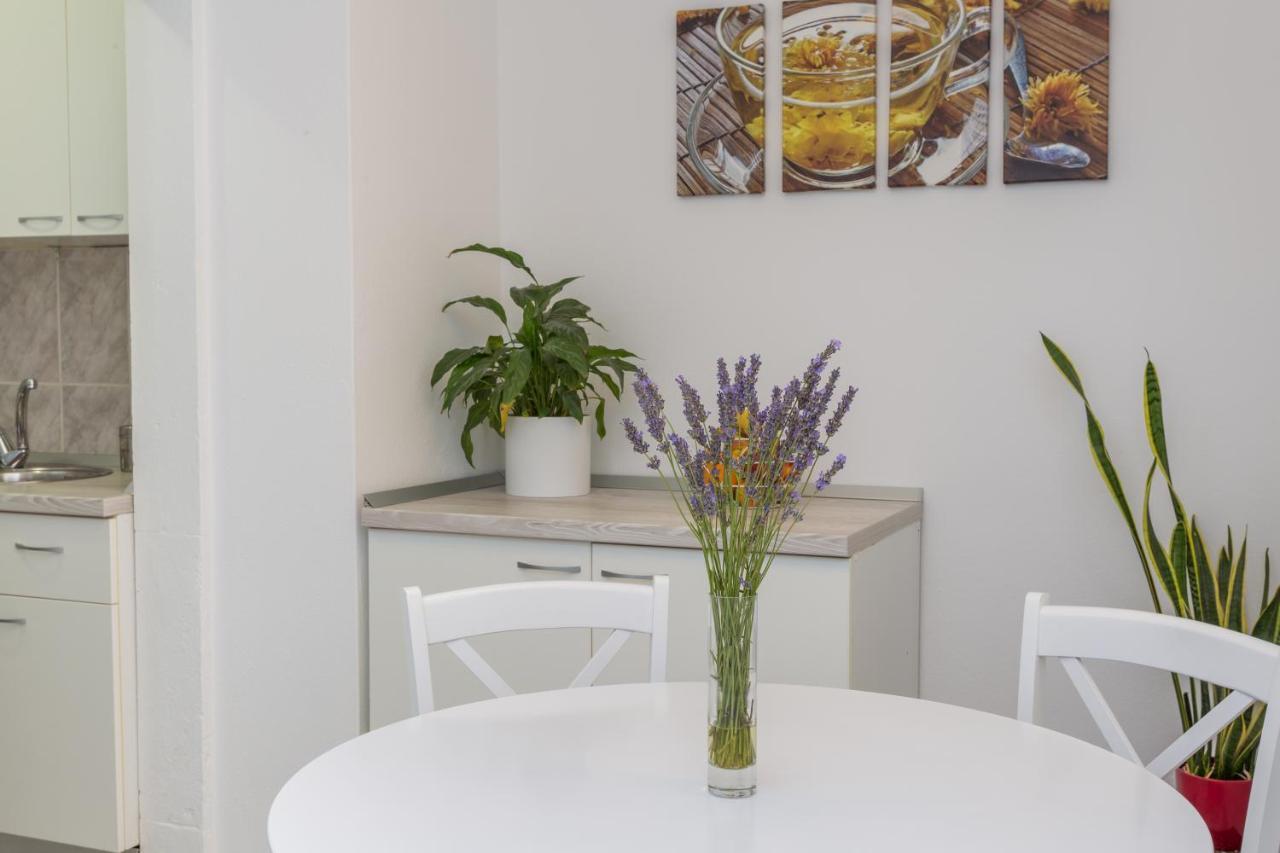 Apartment Petric Хвар Екстериор снимка