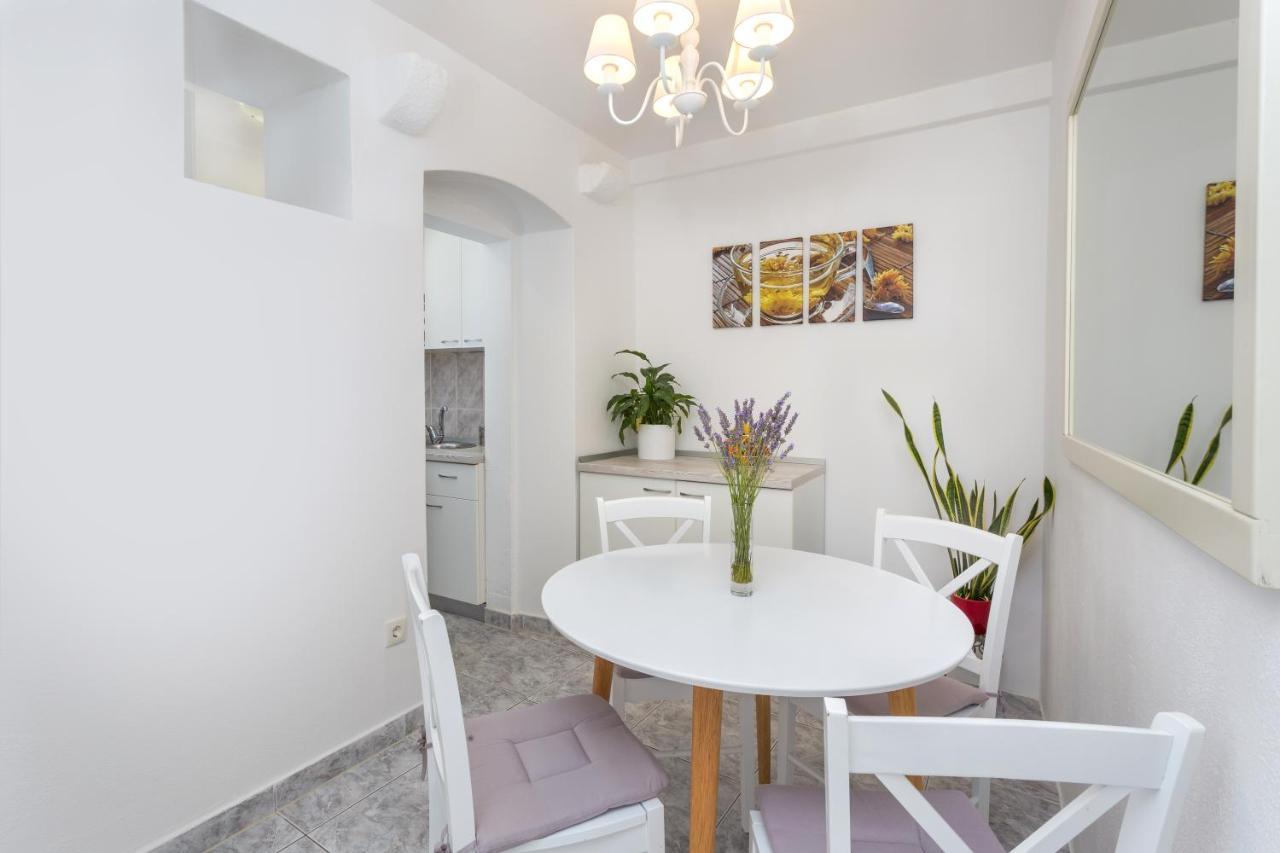 Apartment Petric Хвар Екстериор снимка