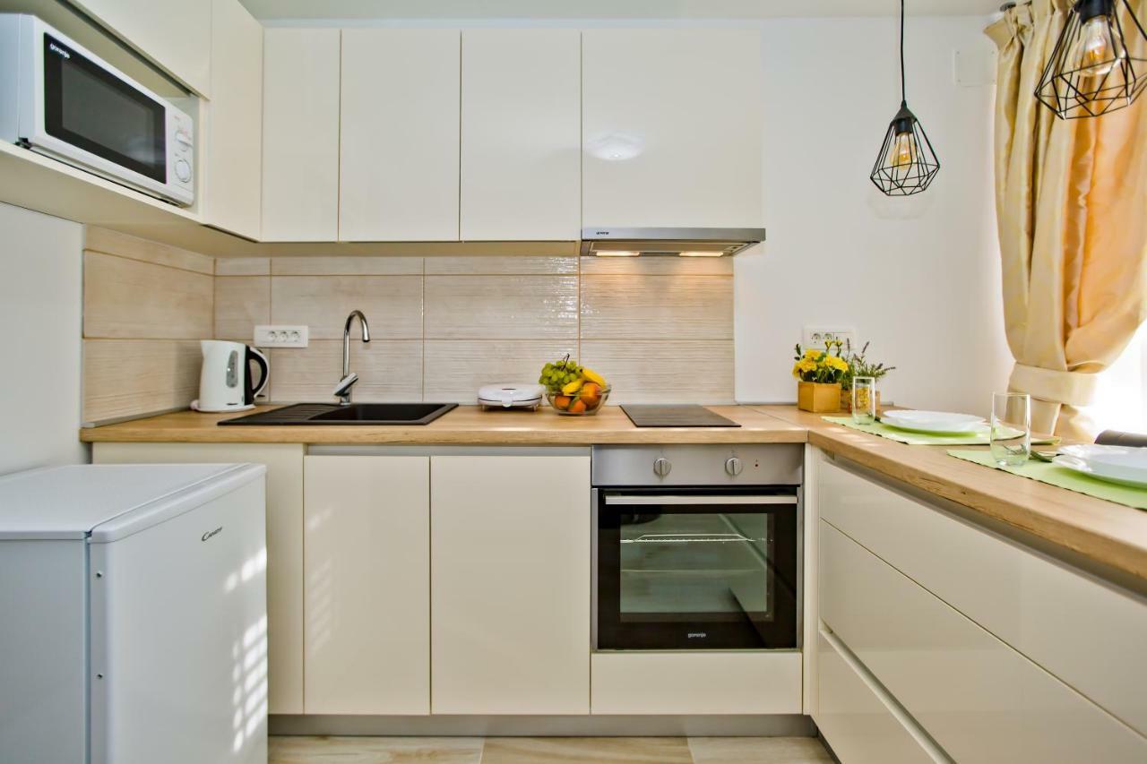 Apartment Petric Хвар Екстериор снимка